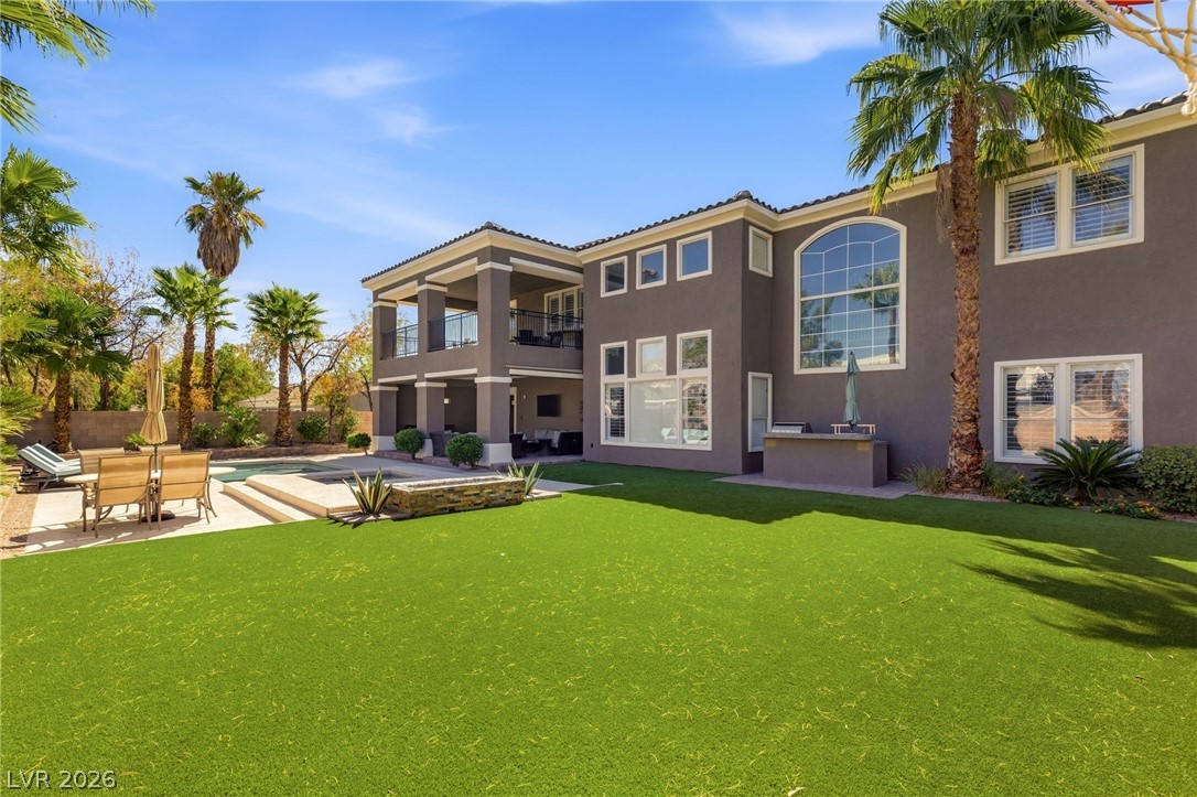 8052 Dark Hollow Place