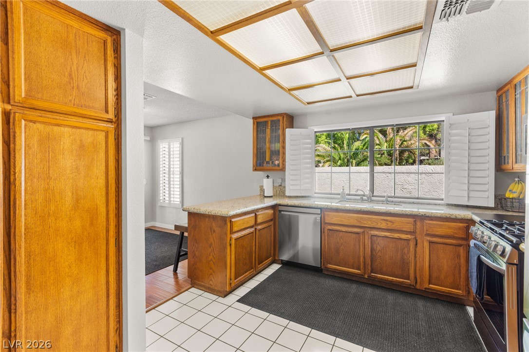 2805 Crystal Cove Drive