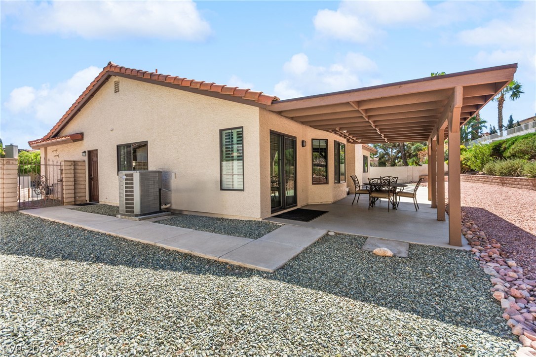 2805 Crystal Cove Drive