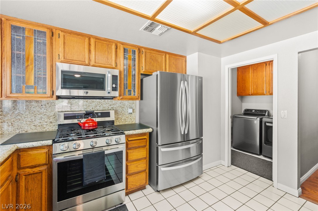 2805 Crystal Cove Drive