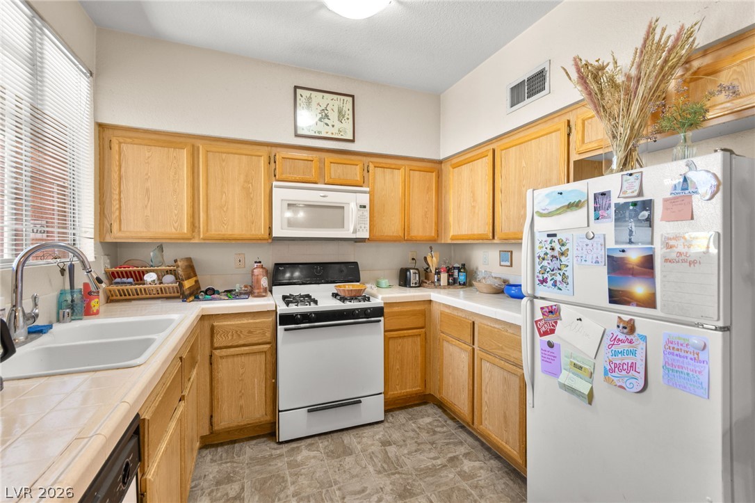 7628 Pacific Hills Avenue 204