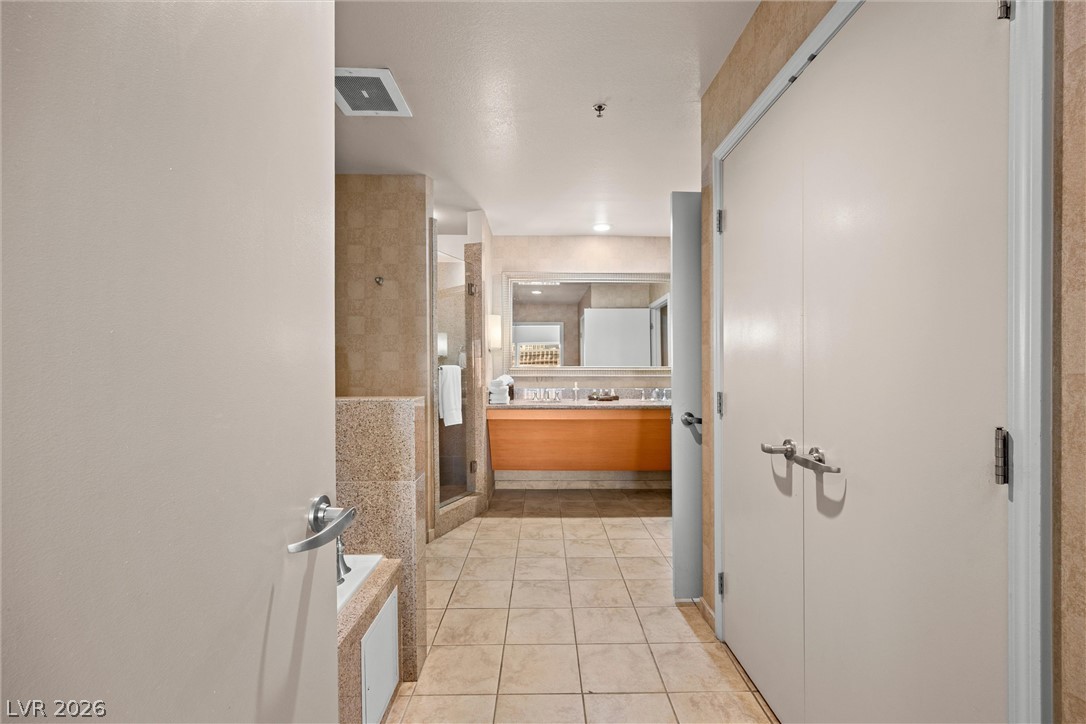 211 East Flamingo Road 1714