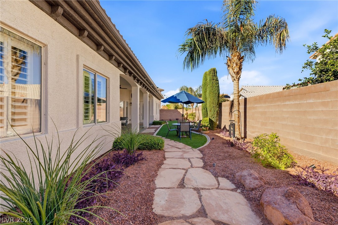 210 Torrey Morgan Way