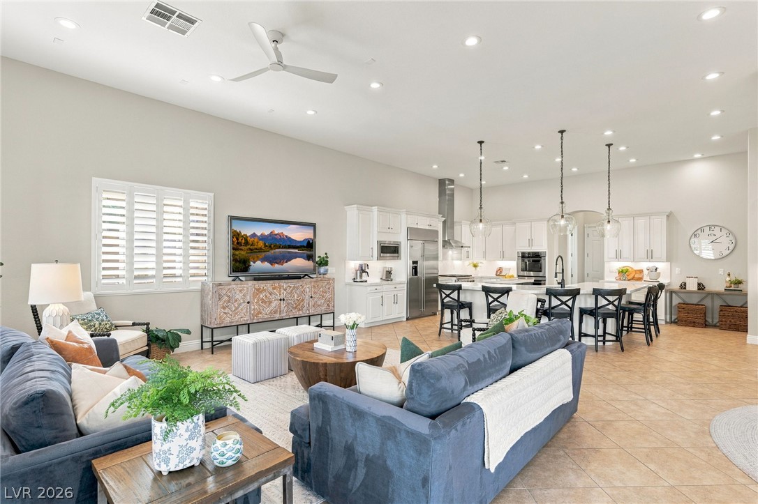 210 Torrey Morgan Way
