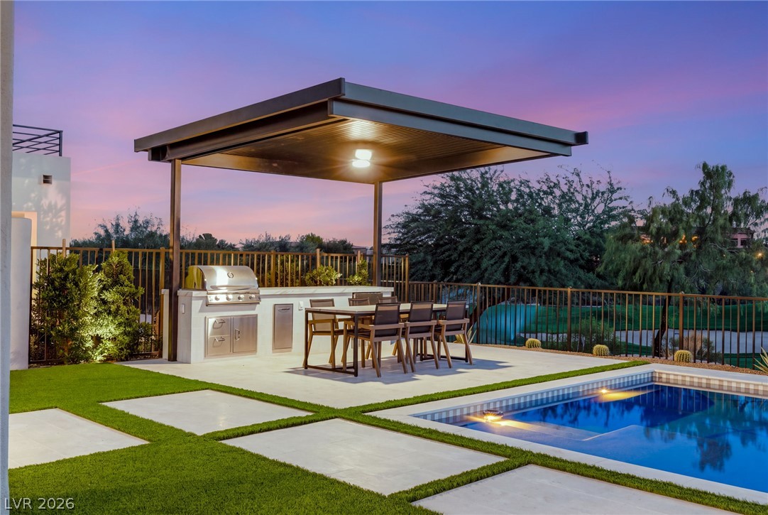 11533 Glowing Sunset Lane