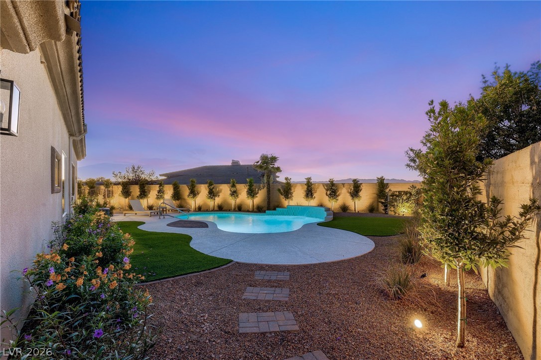 59 Desert Highlands Drive