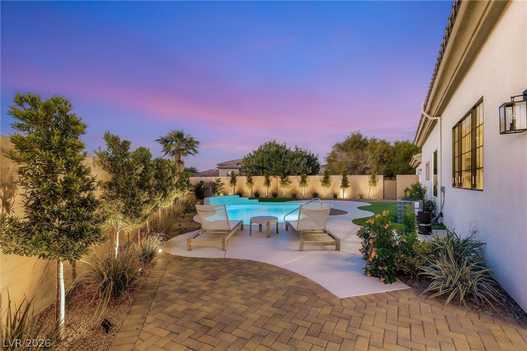 59 Desert Highlands Drive