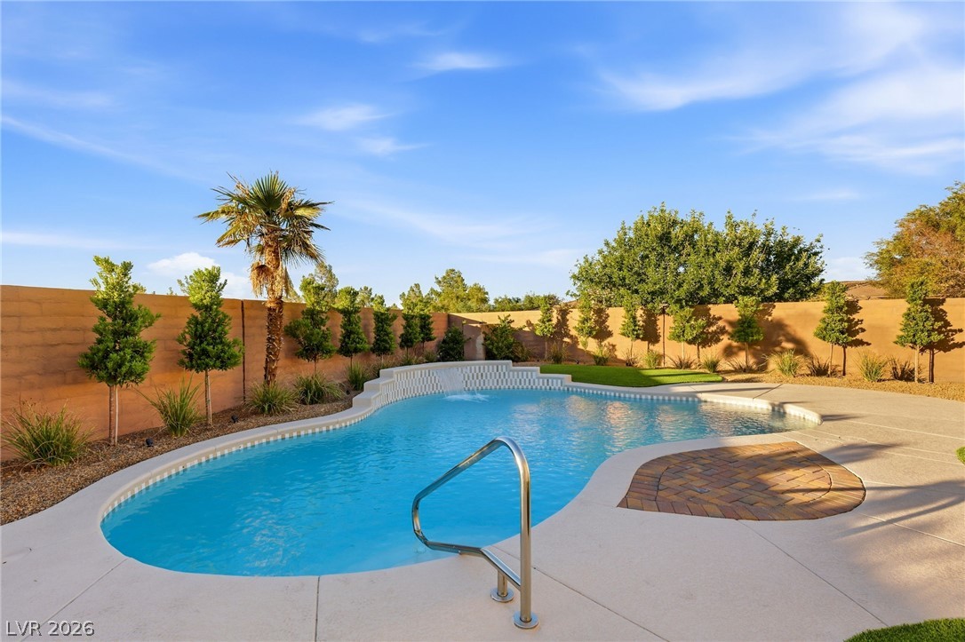 59 Desert Highlands Drive
