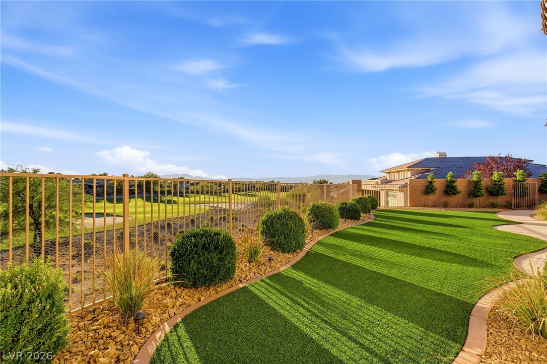 59 Desert Highlands Drive