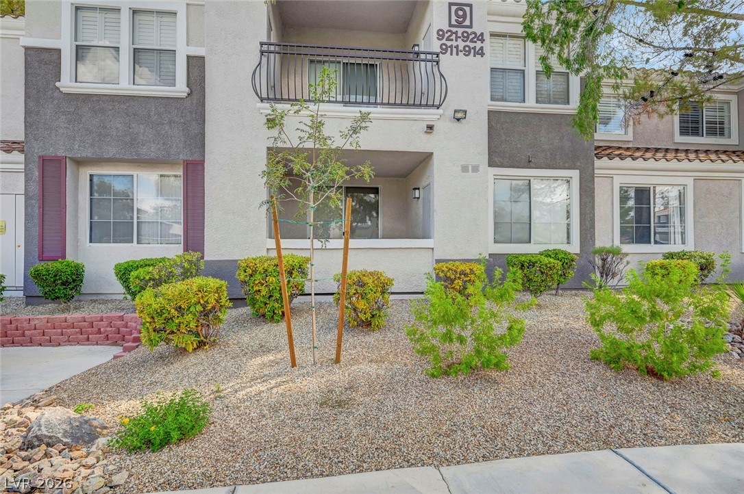 2325 Windmill Parkway 911