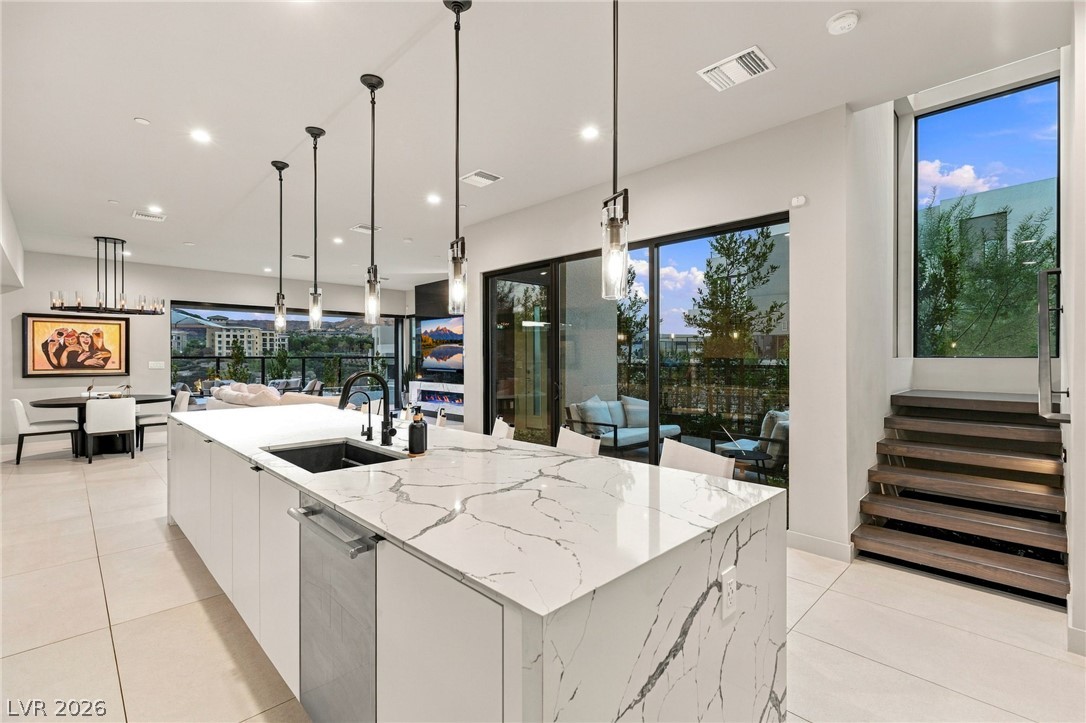 18 Heron Harbour Drive