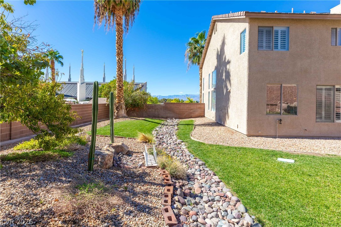 828 Temple View Drive