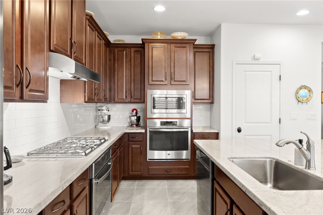 940 Rock Ledge Court