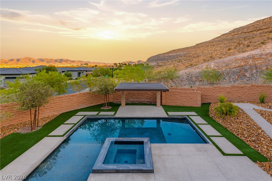 11262 San Terrazo Place