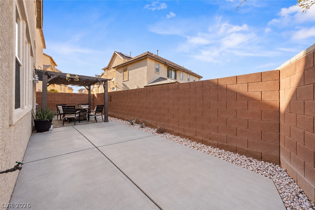16 Yellow Peak Avenue