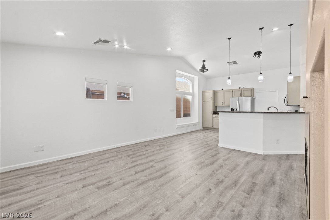 1030 Kings View Court