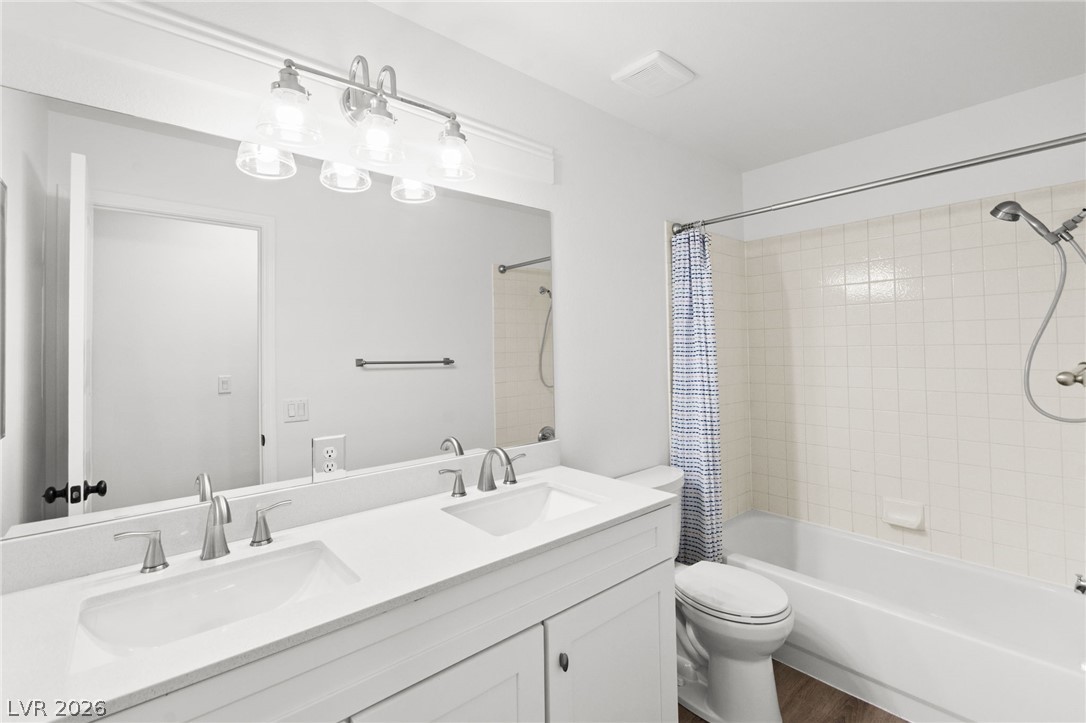 1030 Kings View Court