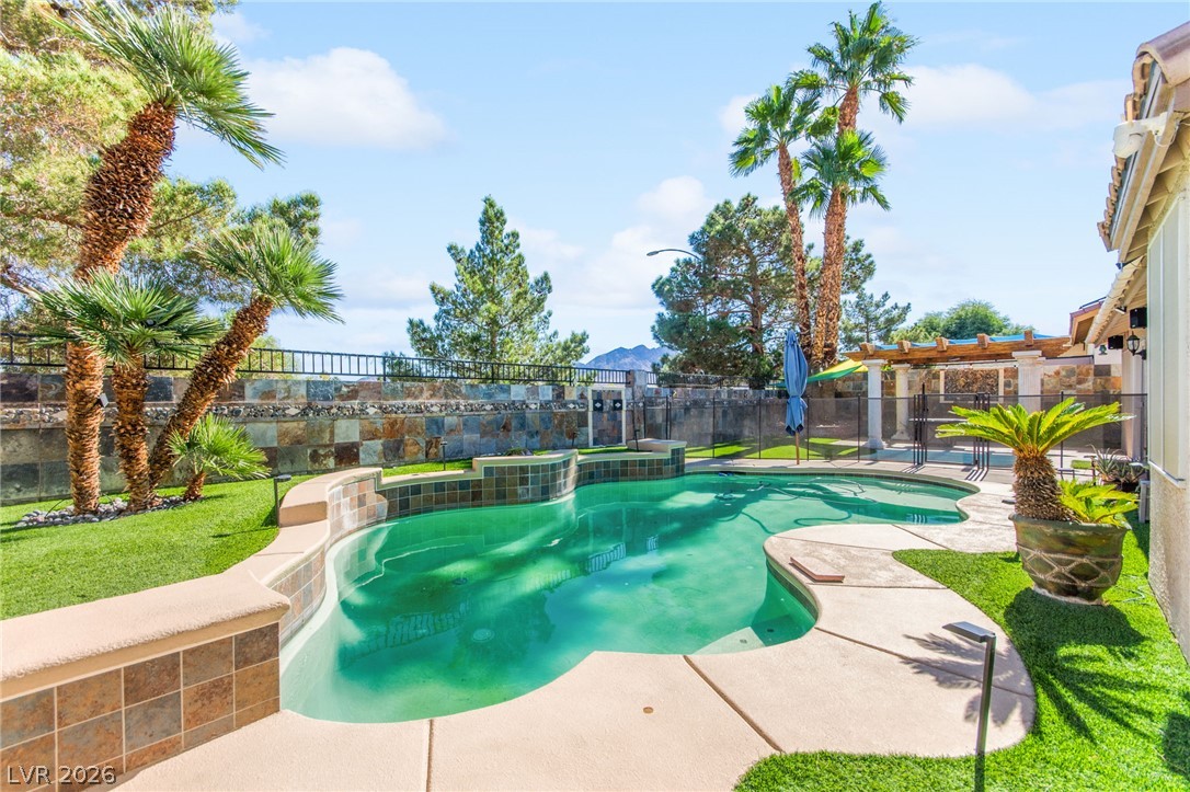 1030 Kings View Court