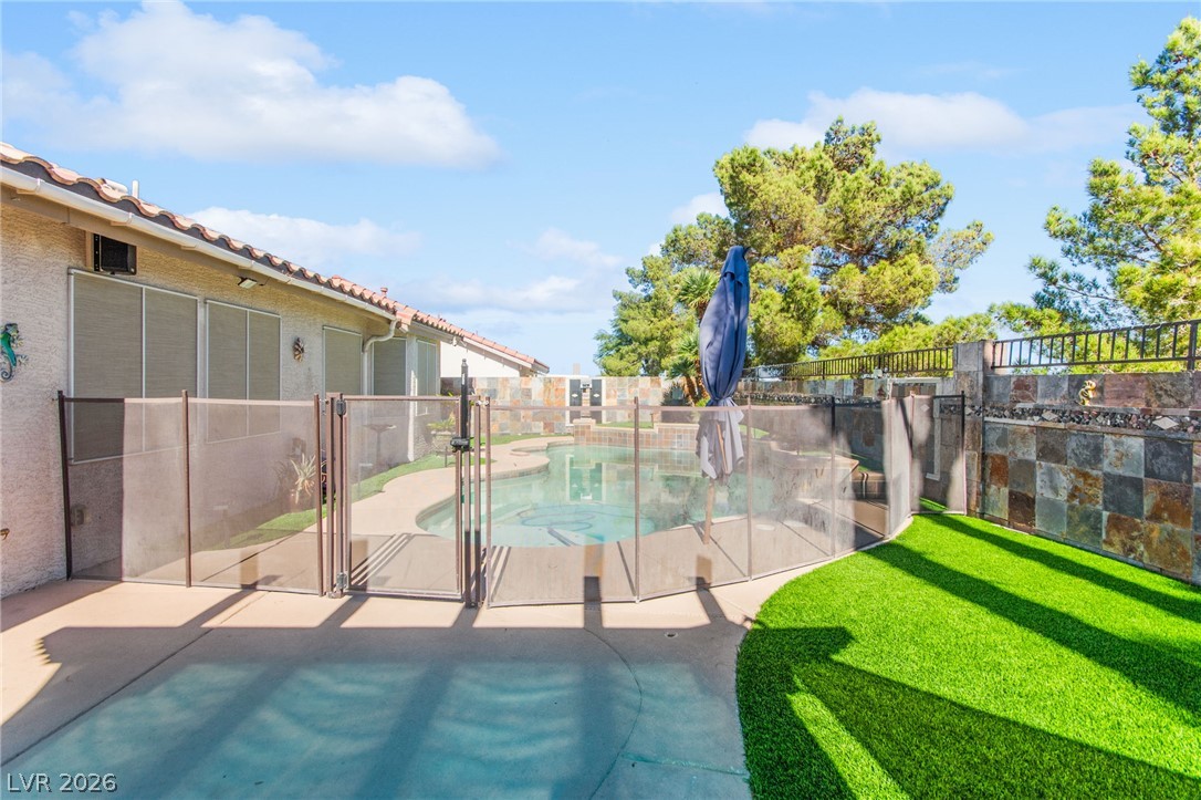1030 Kings View Court