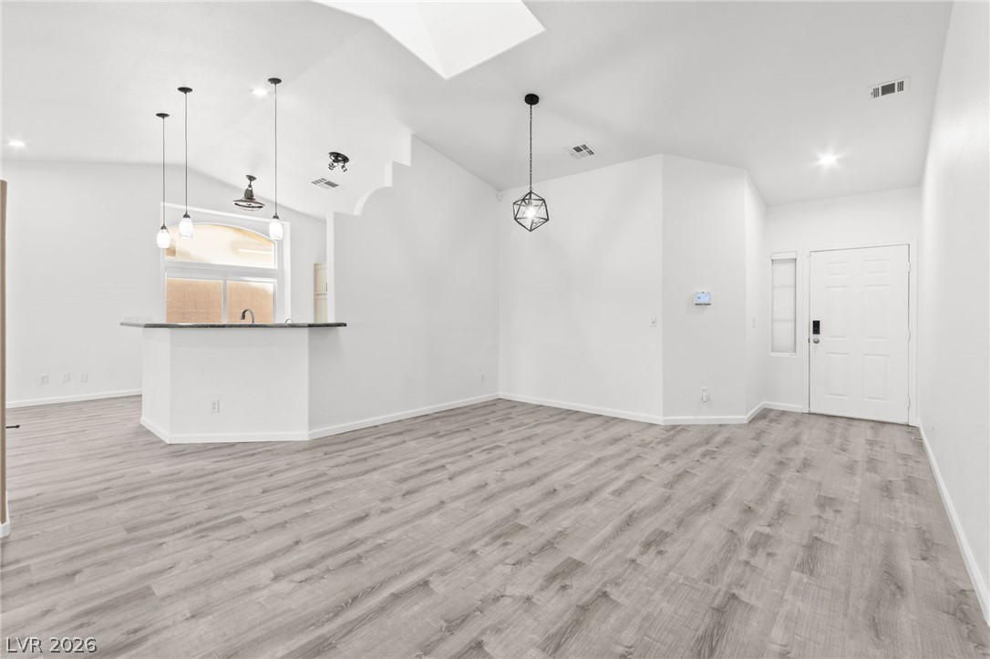1030 Kings View Court