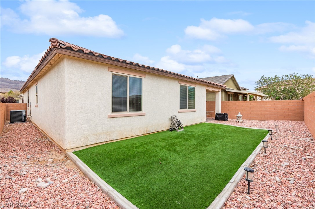 7148 Flora Lam Street