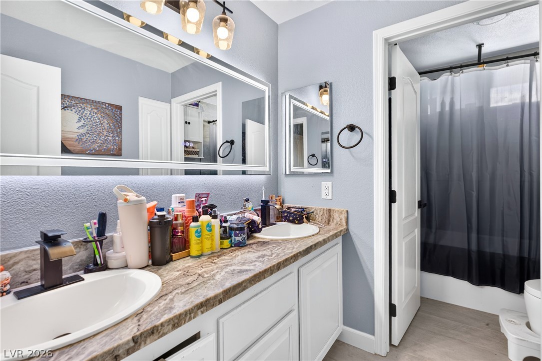 8413 Willow Point Court