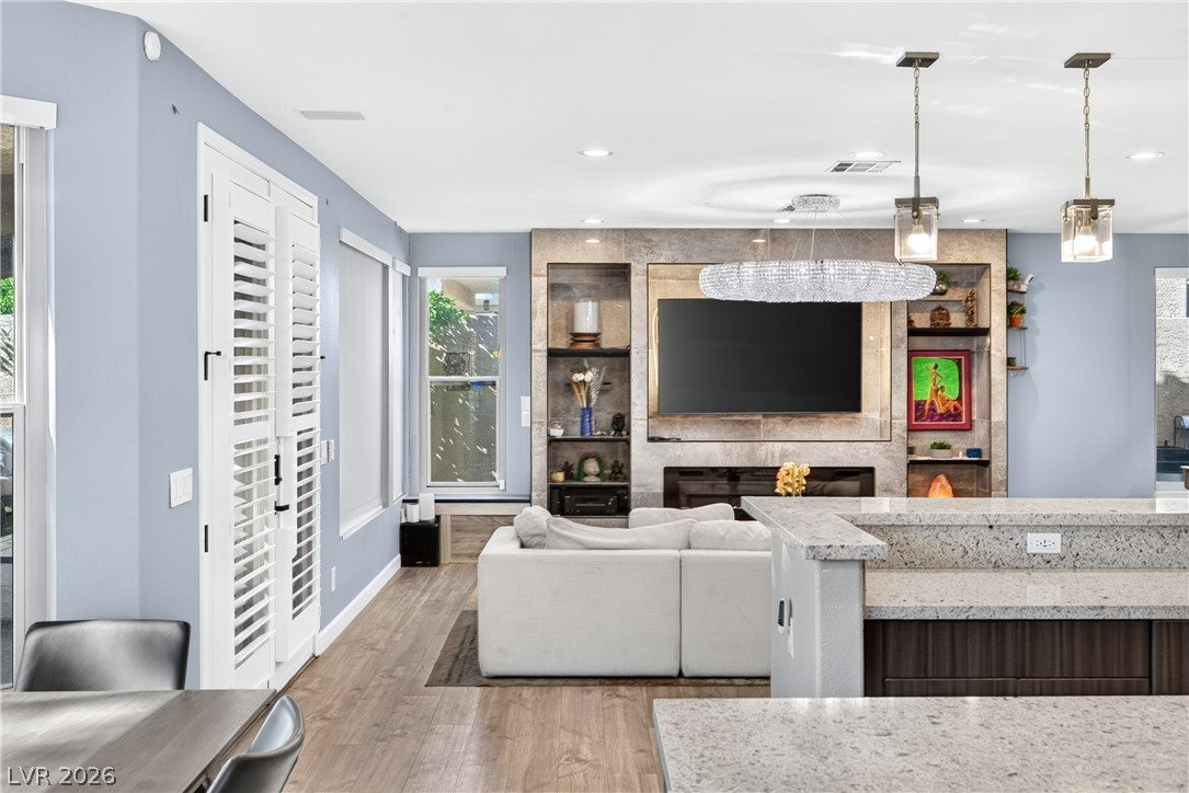 8413 Willow Point Court