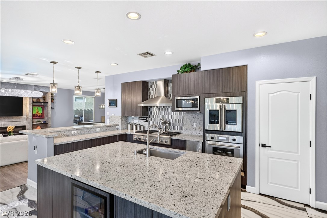 8413 Willow Point Court