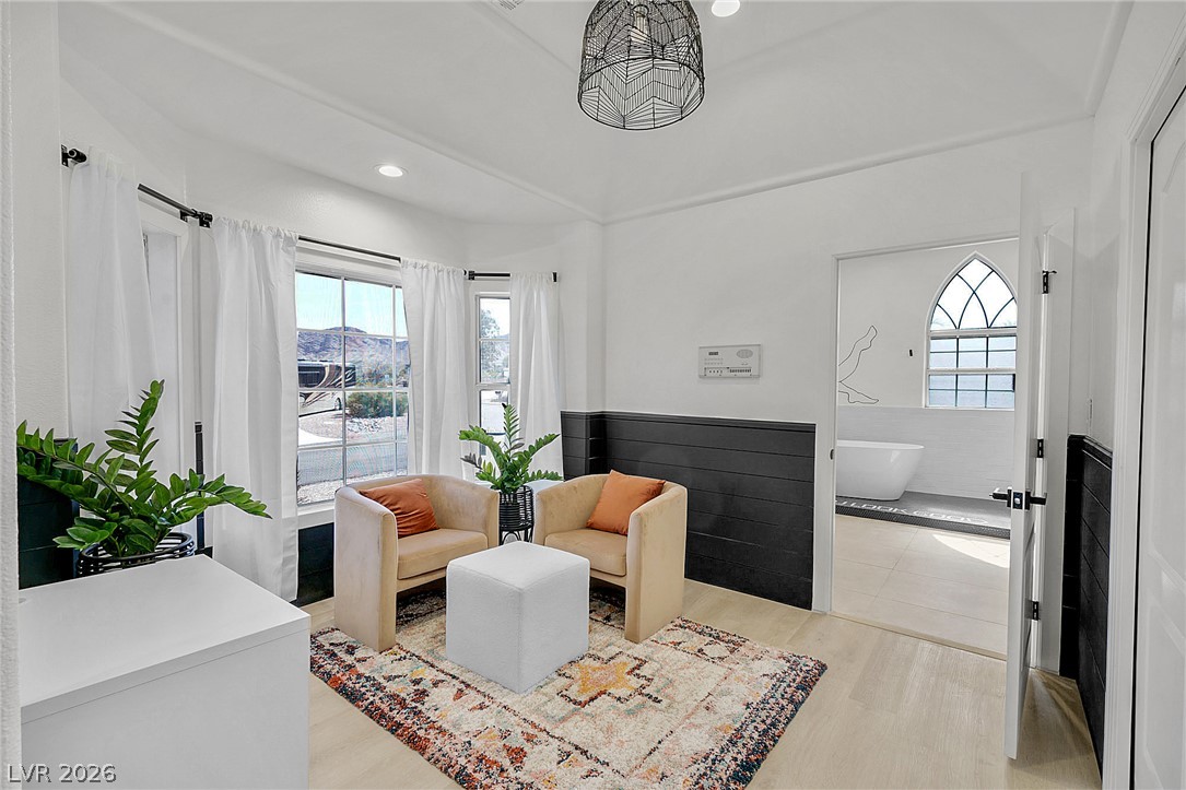 956 San Gabriel Avenue