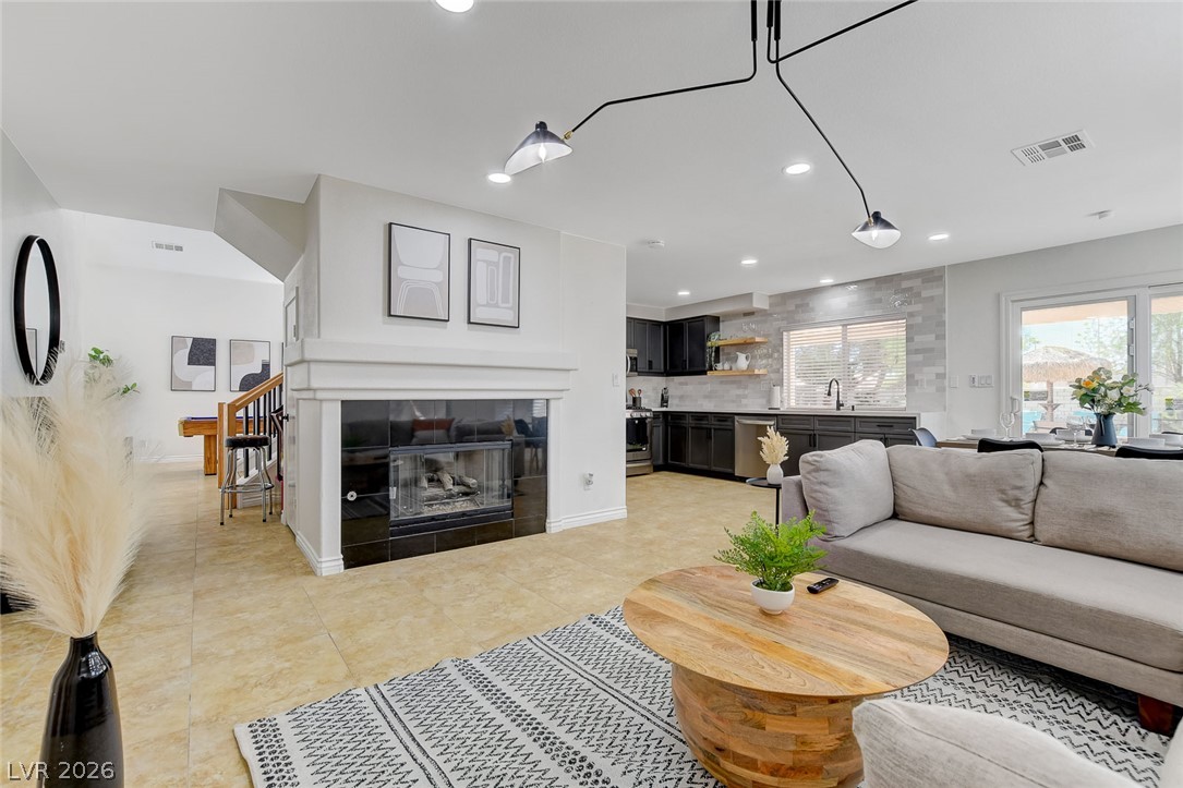 457 Compo Avenue