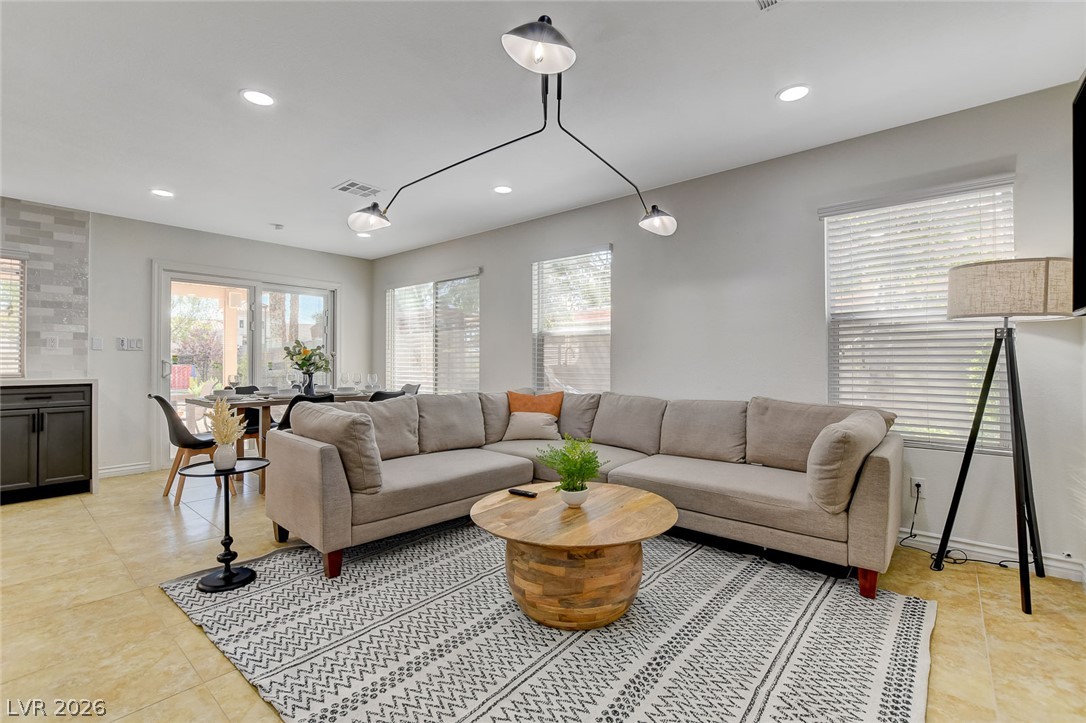 457 Compo Avenue