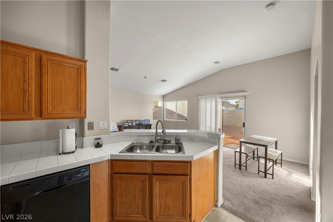 9011 Edgeworth Place
