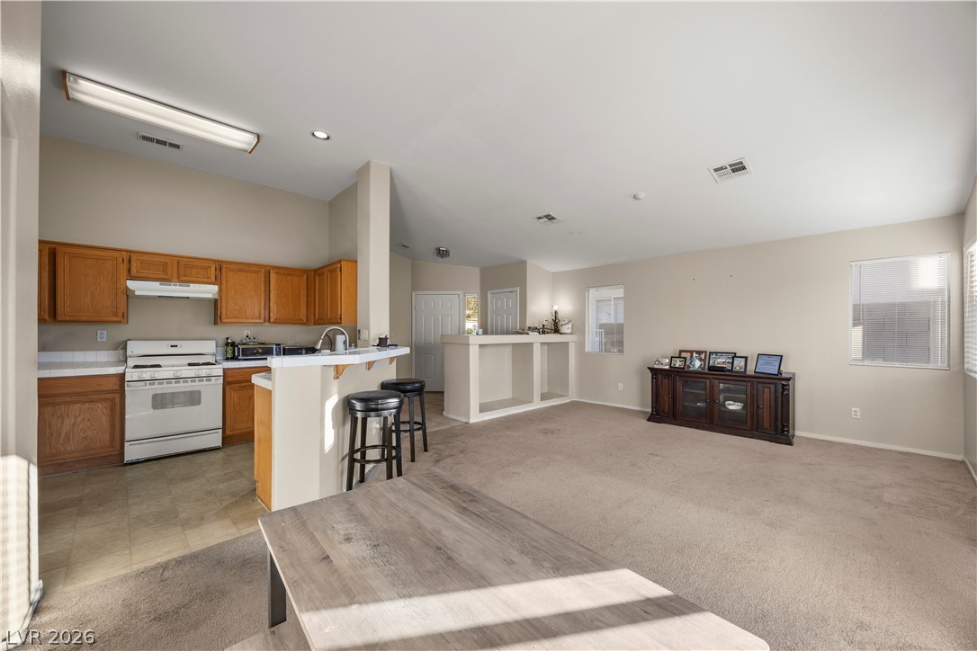 9011 Edgeworth Place