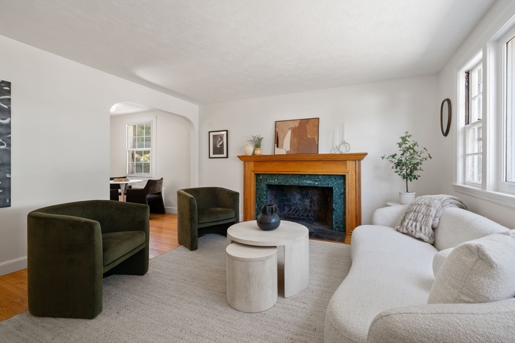 30 Oak Hill Rd