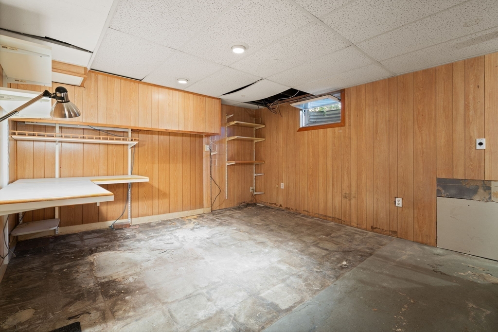 30 Oak Hill Rd