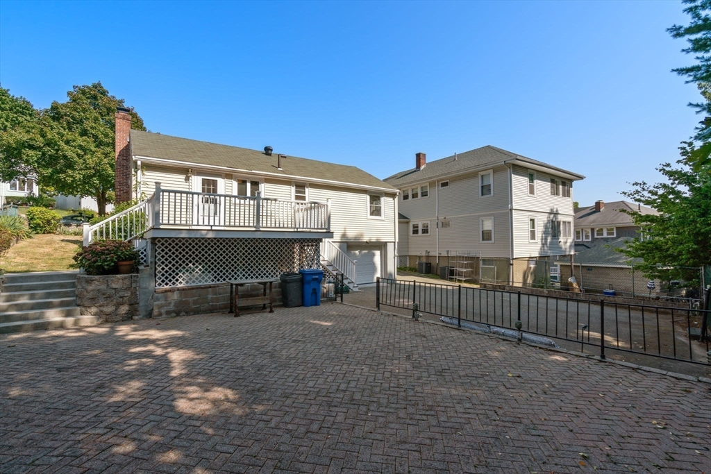 30 Oak Hill Rd