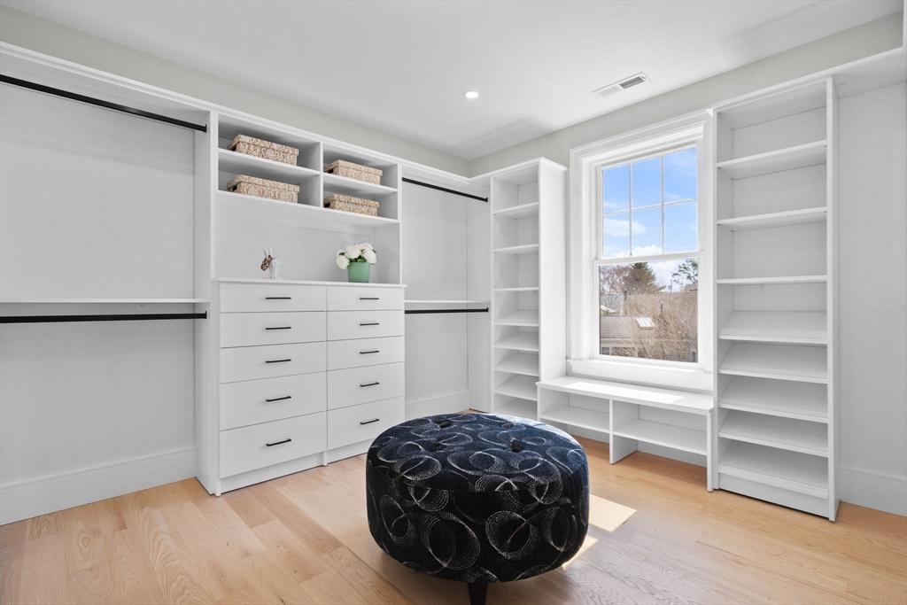 17 Puritan Road