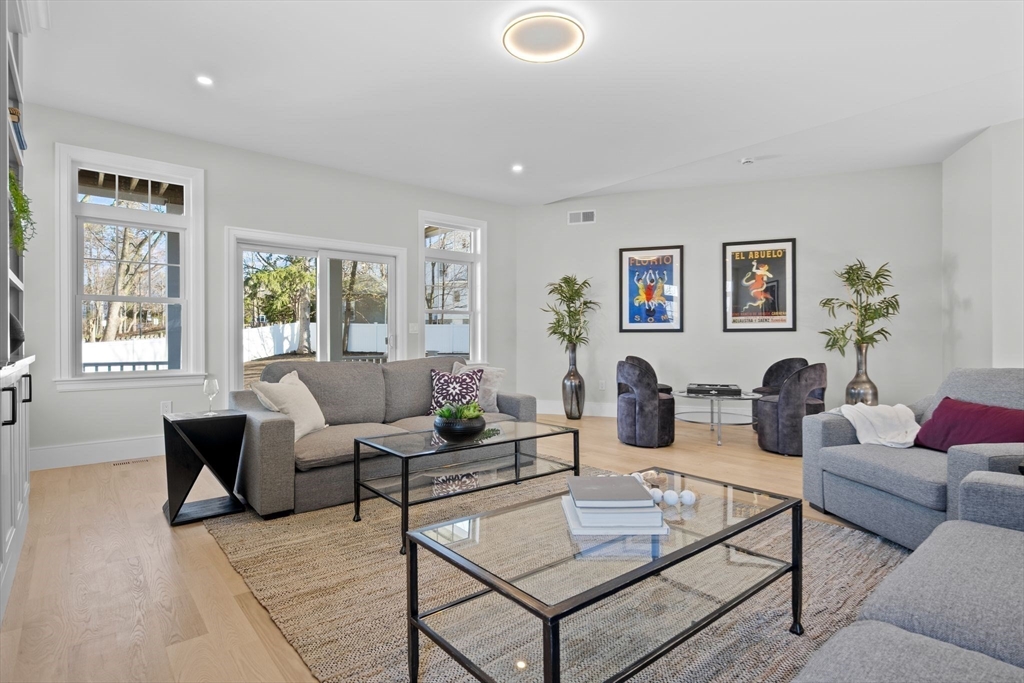 17 Puritan Road