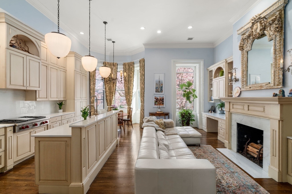 168 Beacon St # 1
