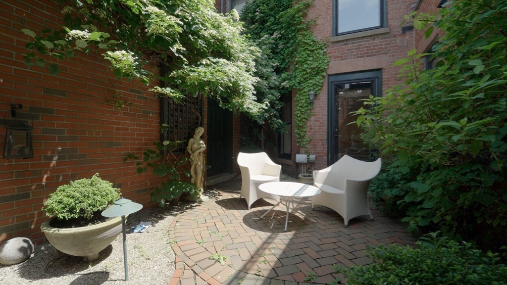 168 Beacon St # 1