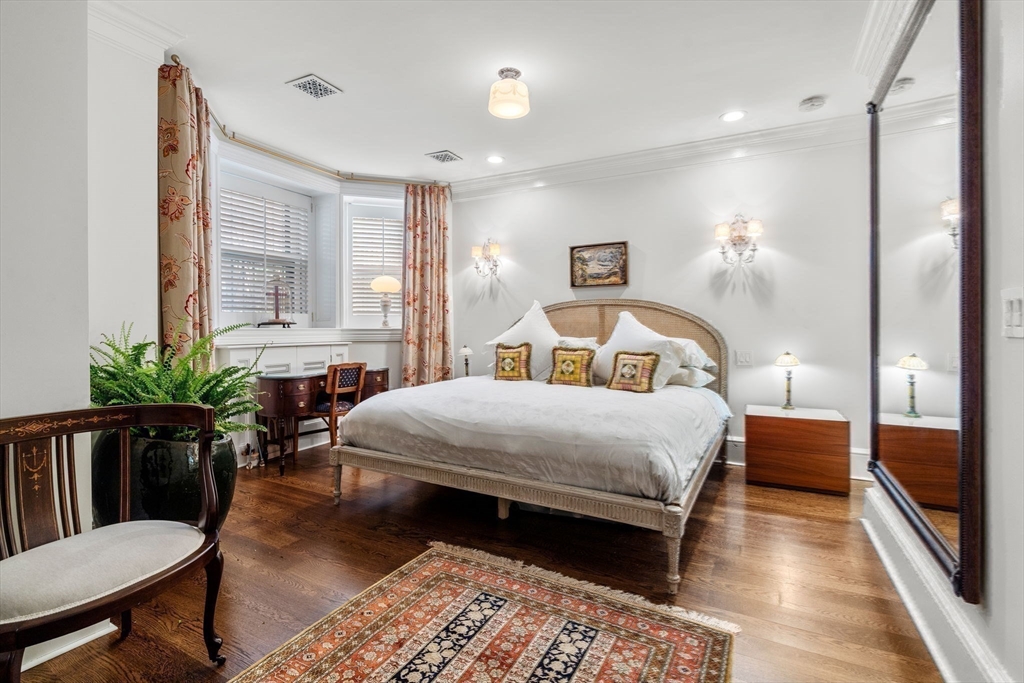 168 Beacon St # 1