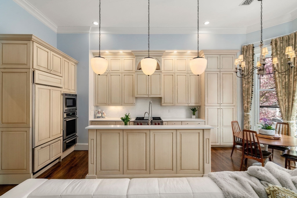 168 Beacon St # 1