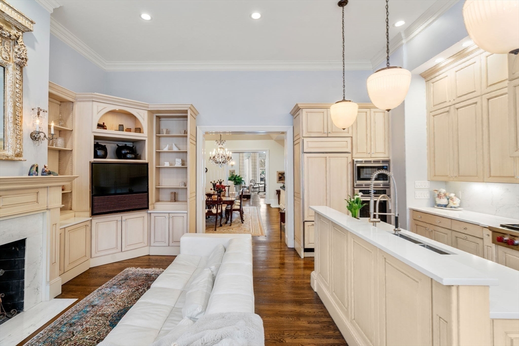 168 Beacon St # 1