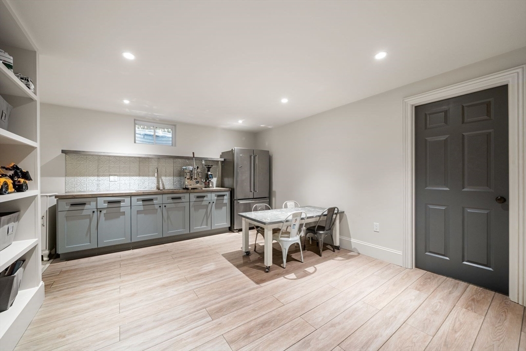 81 Montvale Road