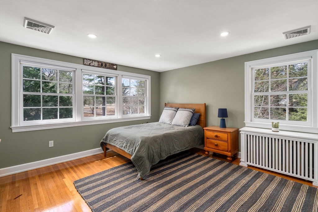 48 Sunset Rd