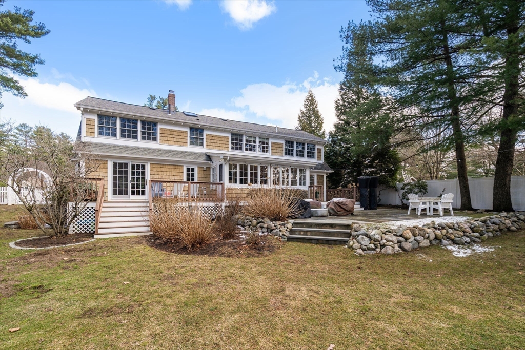 48 Sunset Rd
