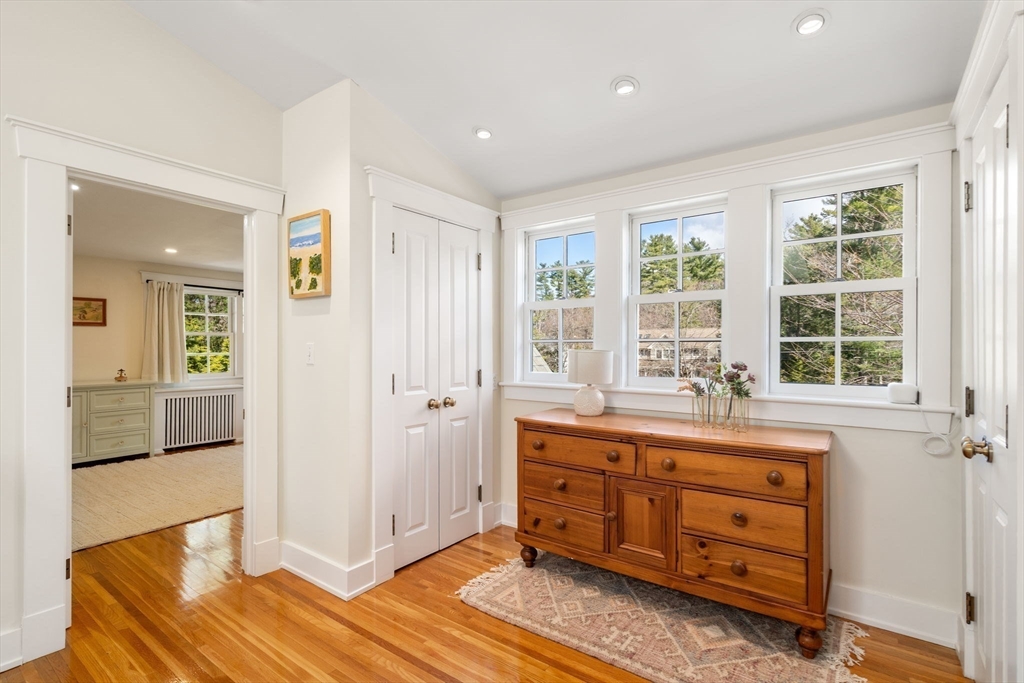 48 Sunset Rd