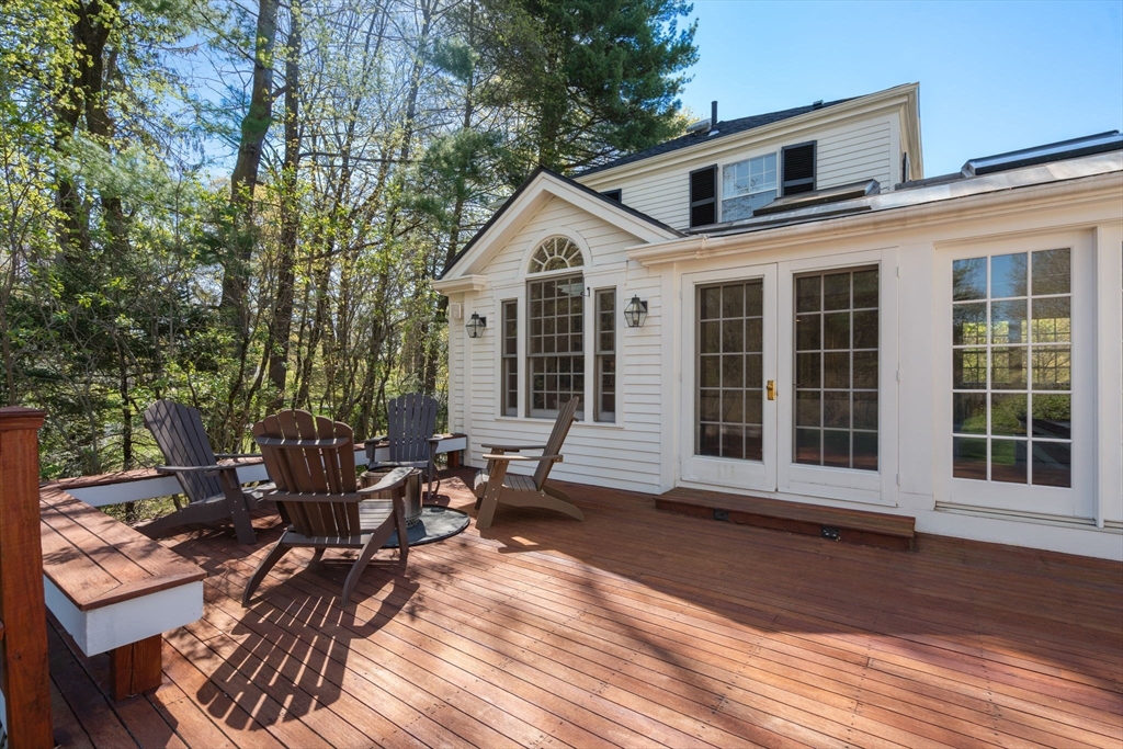 633 Boston Post Rd
