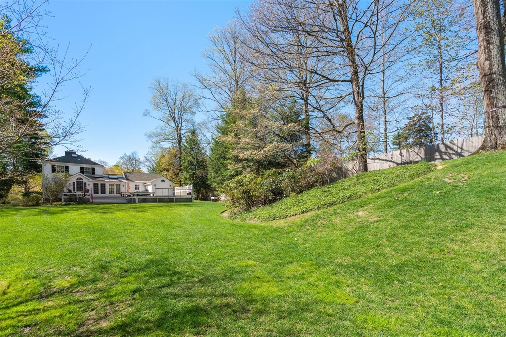 633 Boston Post Rd