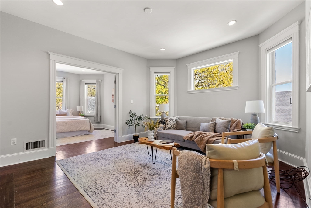 34 Catherine St # 6